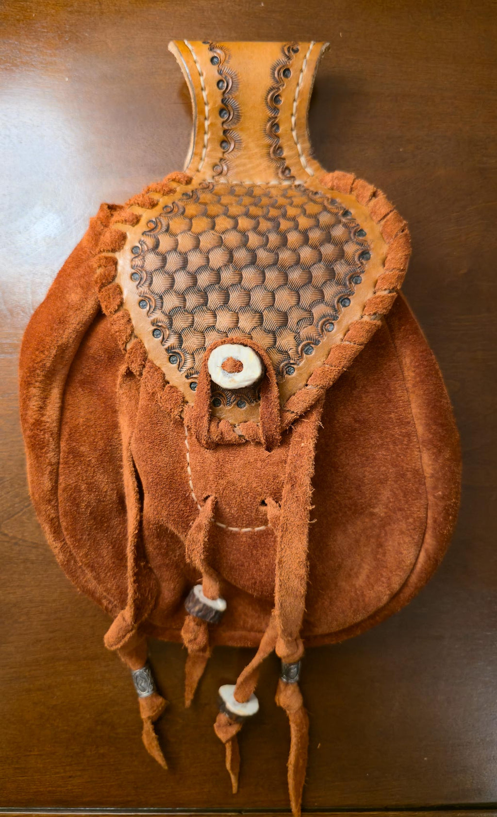 Tooled leather belt pouch - Hand-carved artisan leather accessory.